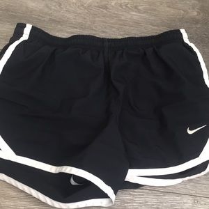 Nike girls shorts